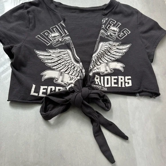 Cropped Graphic Moto Tee - Picture 6 of 11